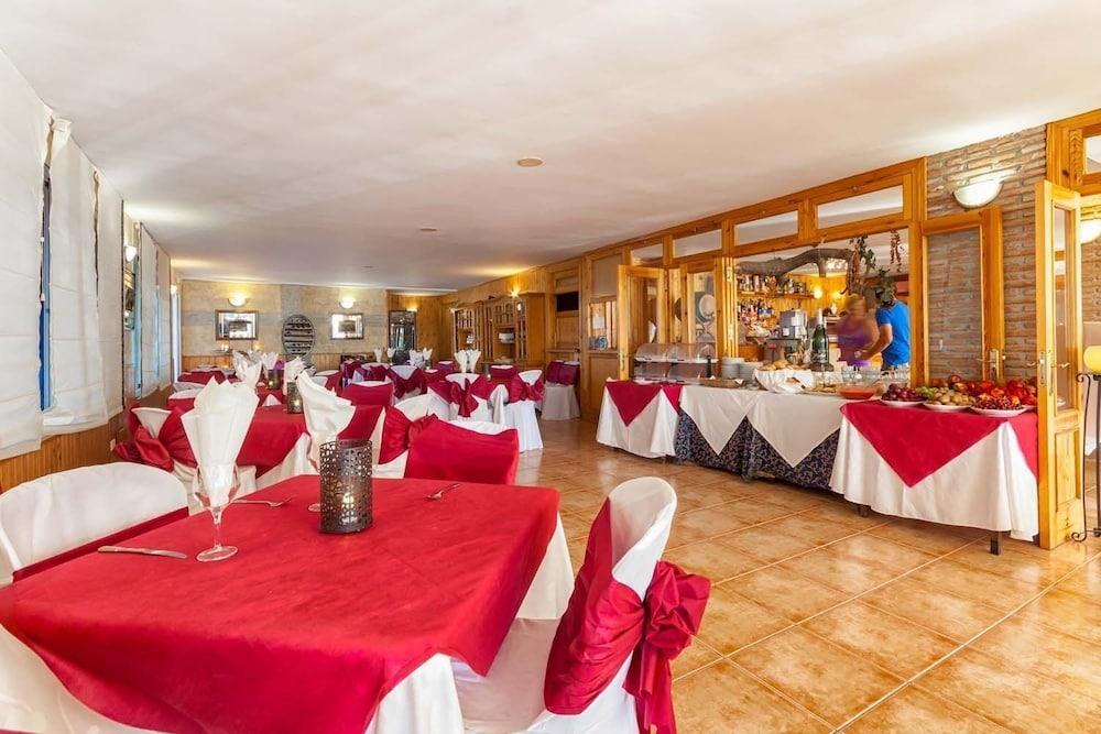 Hotel Al-Andalus Nerja Extérieur photo