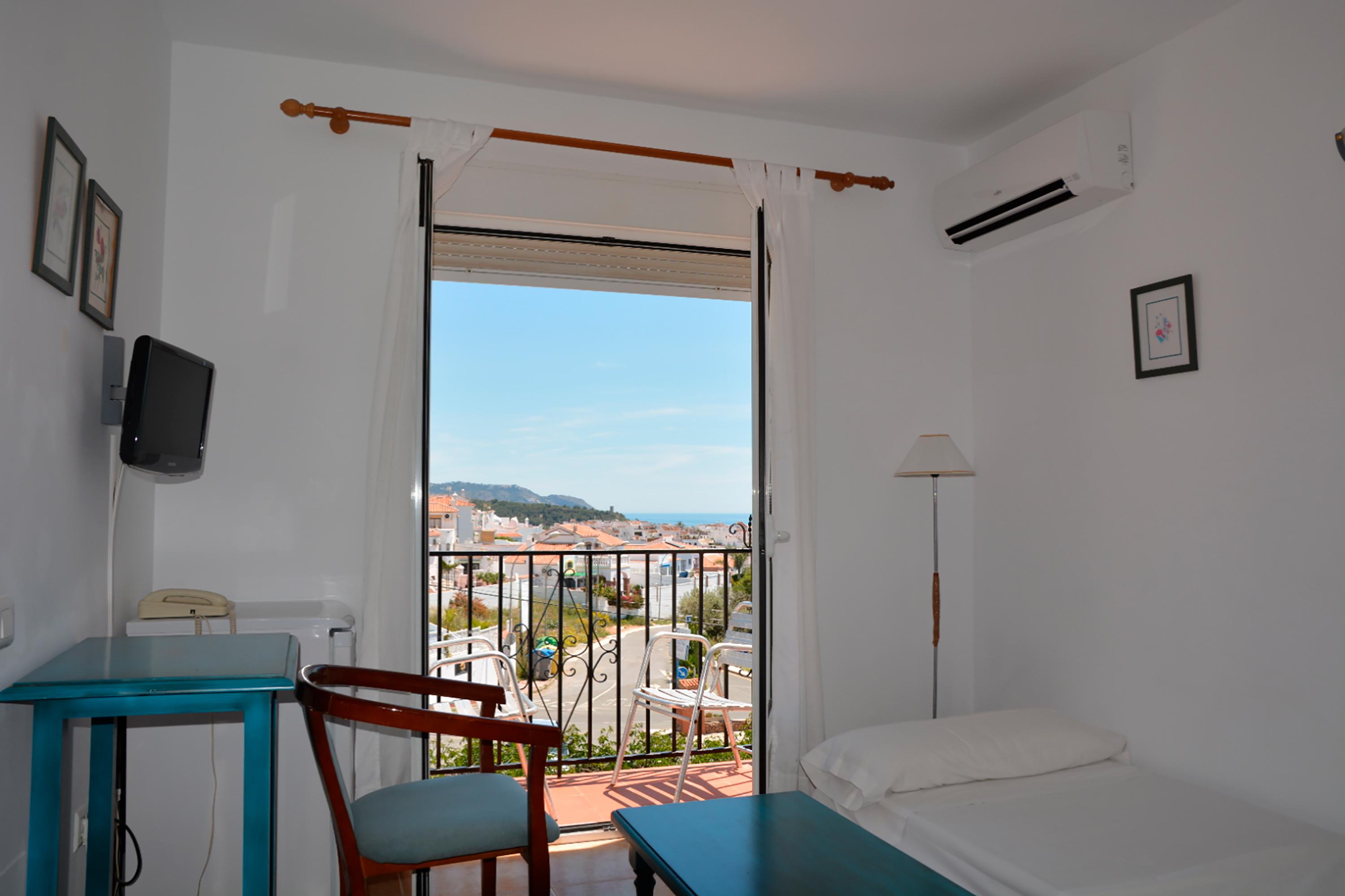 Hotel Al-Andalus Nerja Extérieur photo