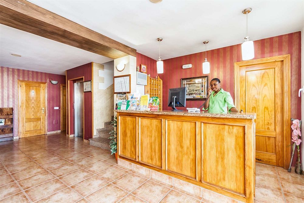 Hotel Al-Andalus Nerja Extérieur photo