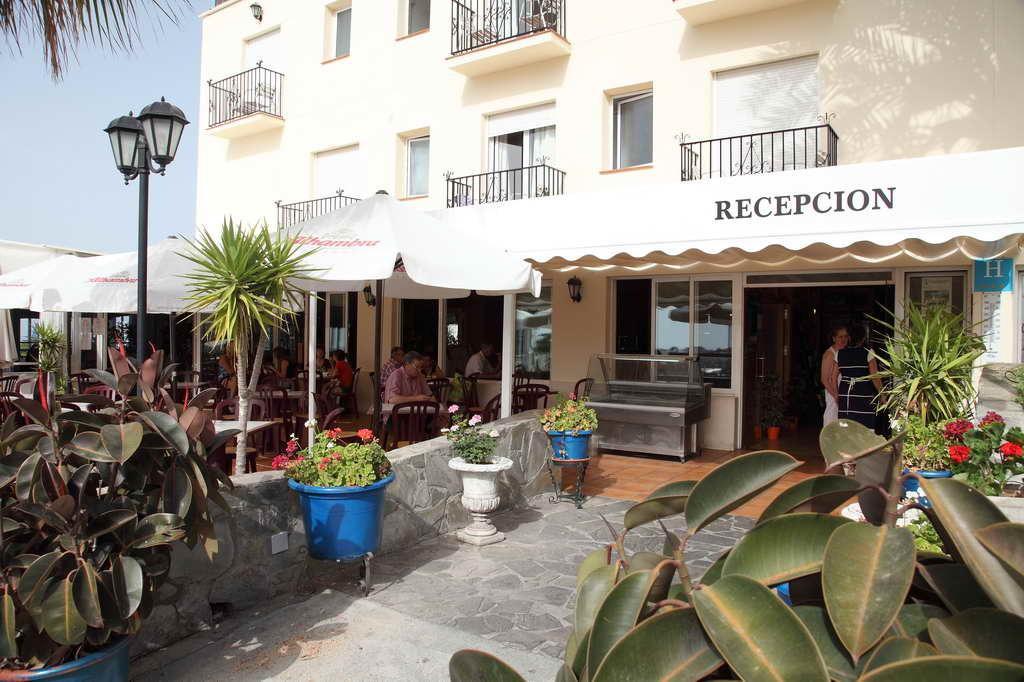 Hotel Al-Andalus Nerja Extérieur photo